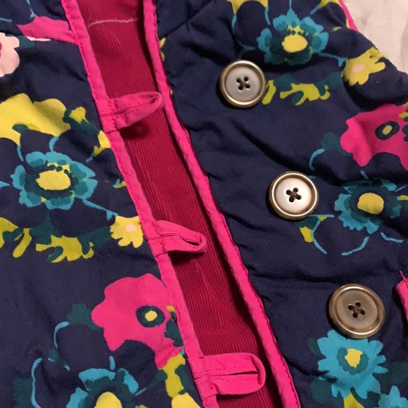 Colorful reversible vest - Picture 2 of 3